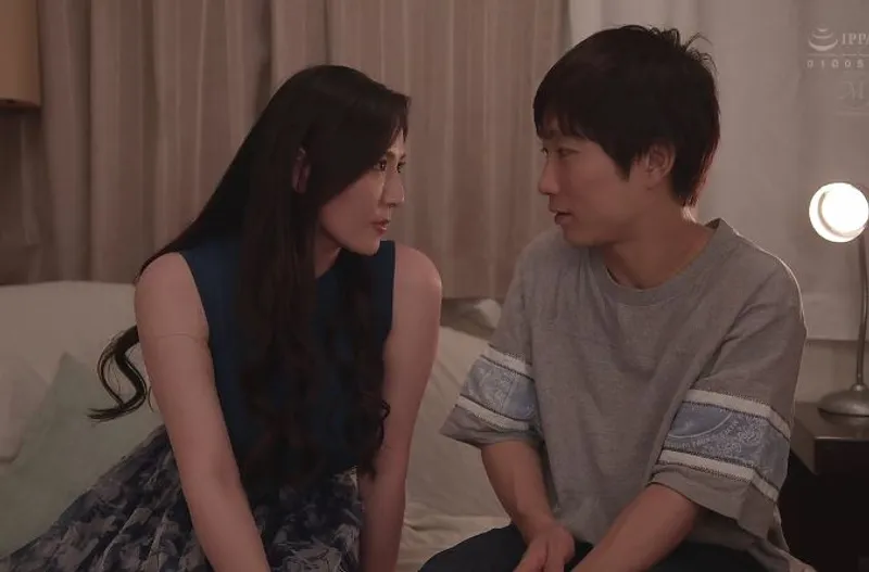 Anh xã lạnh nhạt, Người vợ uống rượu rồi "đi ngoài" với cậu học sinh trẻ